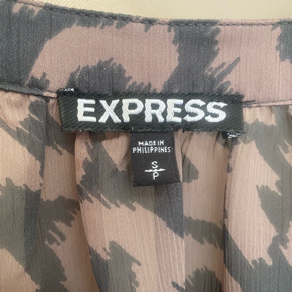 Express Leopard Top - Picture 2 of 4